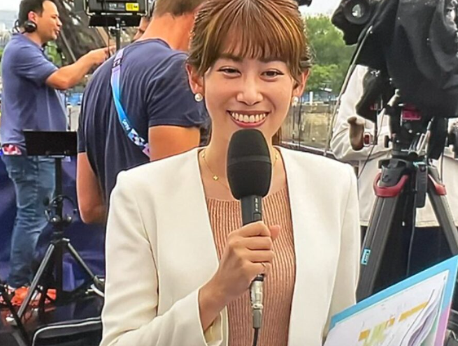 話題の服着てない中川安奈の姿