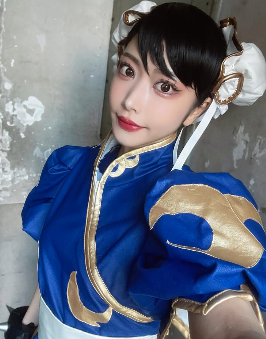 西井綾音の春麗のコスプレ１９